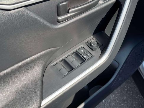 Used 2025 Toyota RAV4 LE AWD/4WD image 19