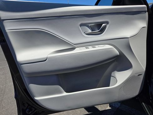 New 2026 Hyundai Kona Limited FWD image 13