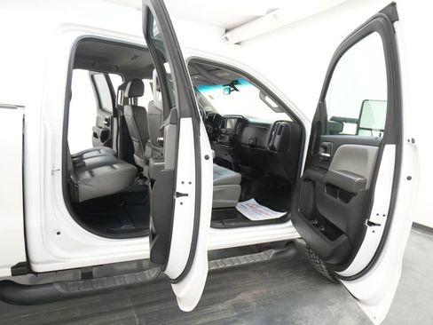 Used 2019 Chevrolet Silverado 2500 W/T w/ WT Convenience Package AWD/4WD image 27