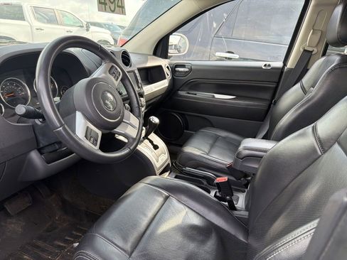 Used 2016 Jeep Compass High Altitude image 9