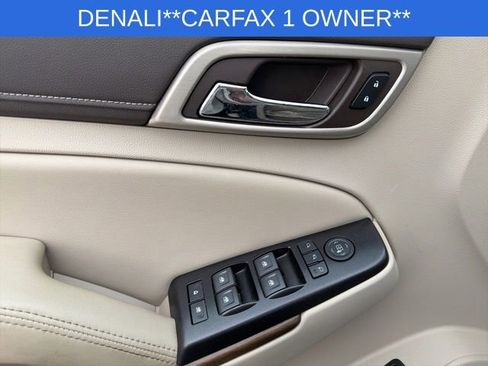 Used 2020 GMC Yukon XL Denali w/ Denali Premium Package image 25