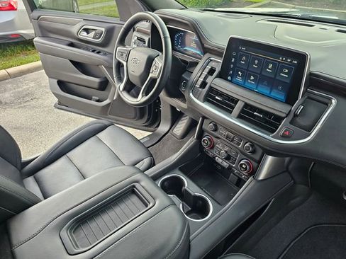 Used 2024 Chevrolet Tahoe Z71 w/ Luxury Package AWD/4WD image 24