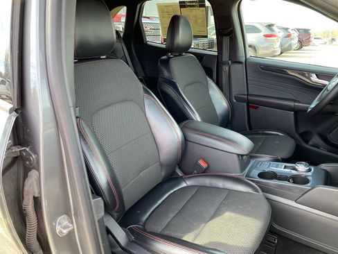 Used 2024 Ford Escape ST-Line image 29