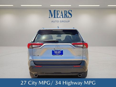 Used 2023 Toyota RAV4 XLE image 5