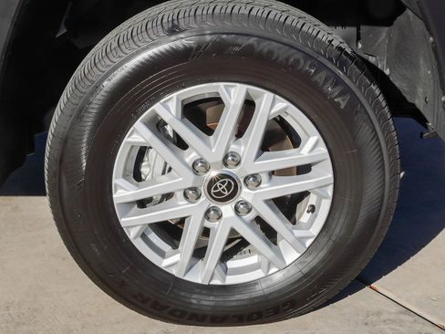 Used 2024 Toyota Tundra SR5 w/ SR5 Convenience Package image 10