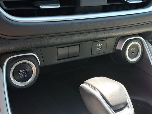 Certified 2024 Toyota Grand Highlander AWD image 17