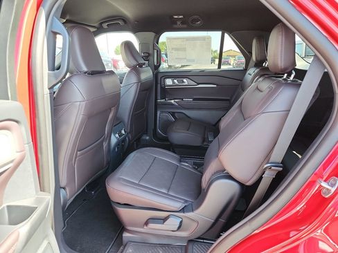 New 2026 Ford Explorer Platinum RWD image 19