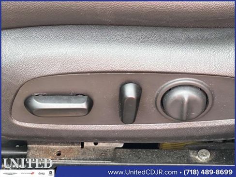 Used 2017 Chevrolet Malibu Premier w/ Premier Sun and Wheel Package image 15