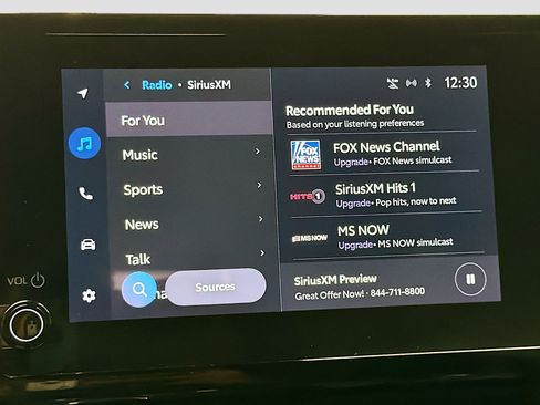 Used 2023 Toyota Corolla SE w/ Carpet Mat Package (TMS) image 9