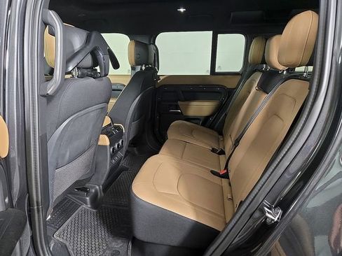 Used 2025 Land Rover Defender 110 V8 image 11