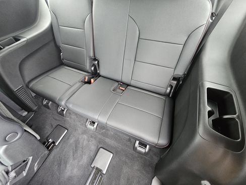 New 2026 Chevrolet Traverse Z71 w/ Enhanced Driving Package AWD/4WD image 20