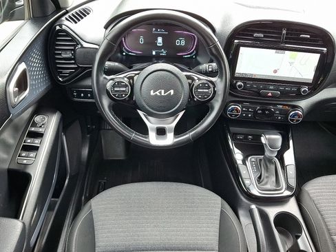 Used 2023 Kia Soul EX FWD image 11