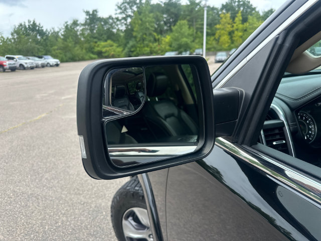 Used 2019 RAM 1500 Laramie AWD/4WD image 15