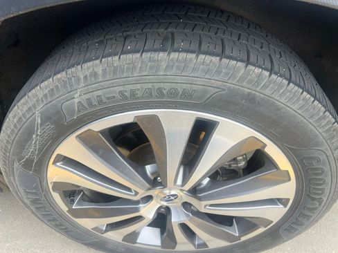 Used 2021 Subaru Ascent Touring AWD/4WD image 11