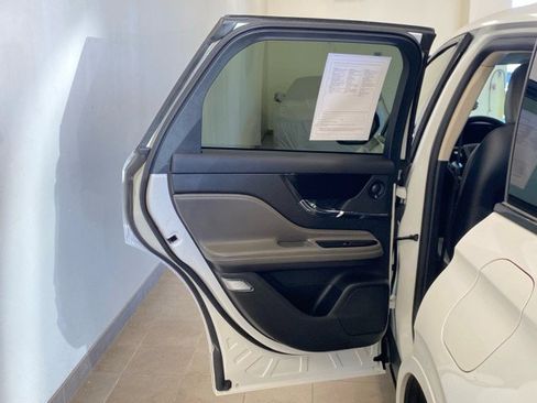 Used 2023 Lincoln Corsair AWD w/ Equipment Group 102A image 8