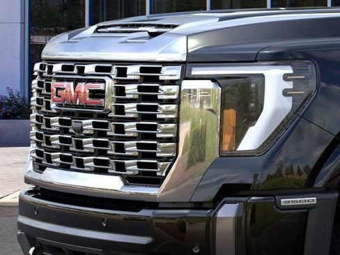 New 2026 GMC Sierra 3500 Denali AWD/4WD image 13
