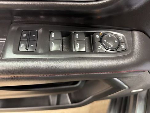 Used 2022 Chevrolet Suburban RST w/ Luxury Package image 14