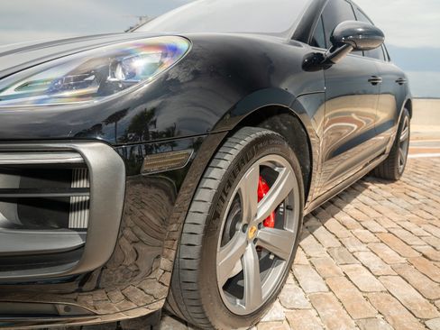 Used 2022 Porsche Macan GTS AWD/4WD image 11
