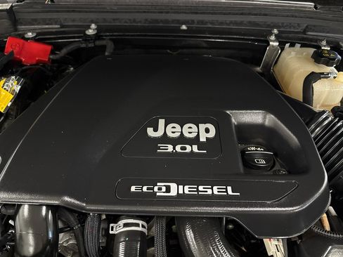 Used 2022 Jeep Gladiator Rubicon w/ LED Lighting Group image 59