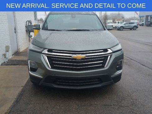 Used 2023 Chevrolet Traverse LT image 9