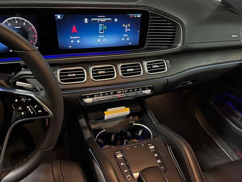 New 2025 Mercedes-Benz GLS 450 4MATIC image 34