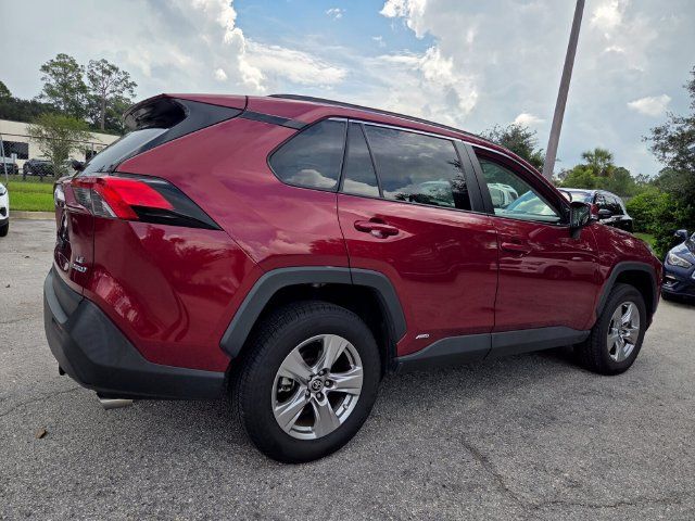 Used 2023 Toyota RAV4 LE AWD/4WD image 7