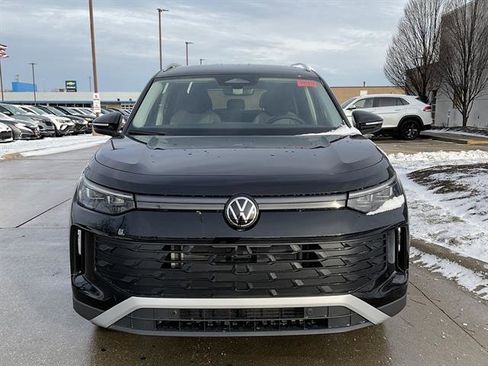 New 2026 Volkswagen Tiguan S image 2