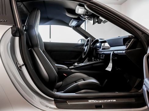 Used 2026 Porsche 911 Targa 4 GTS image 25