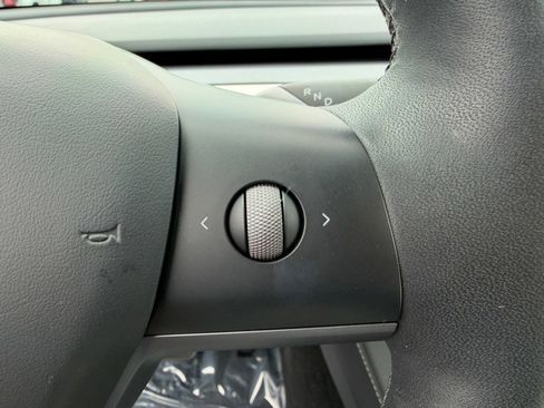 Used 2024 Tesla Model Y Long Range image 13