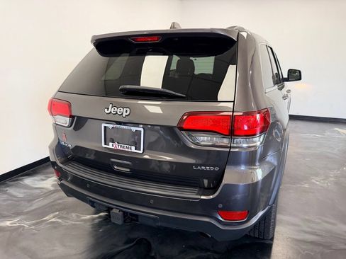 Used 2021 Jeep Grand Cherokee Laredo AWD/4WD image 6