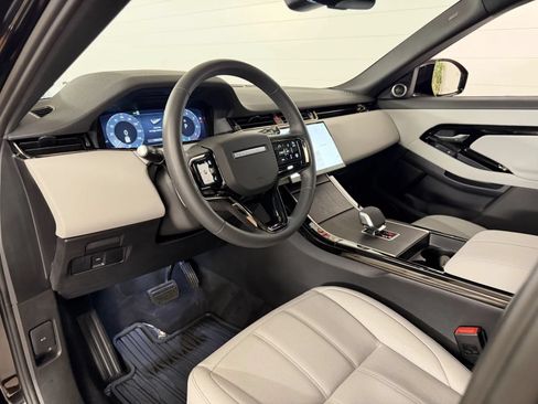Used 2026 Land Rover Range Rover Evoque S AWD/4WD image 10