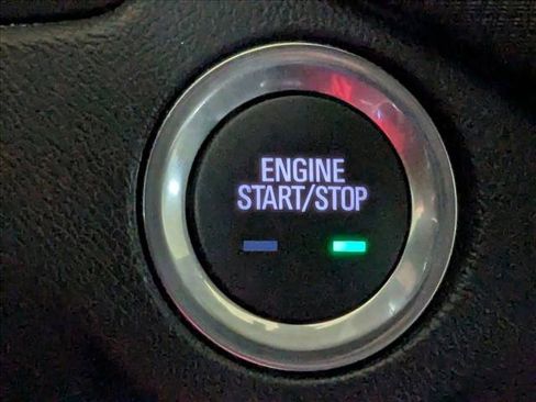 Used 2024 Chevrolet Equinox RS FWD image 17