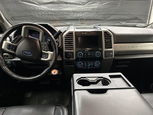 Used 2017 Ford F350 Lariat w/ Lariat Value Package image 12