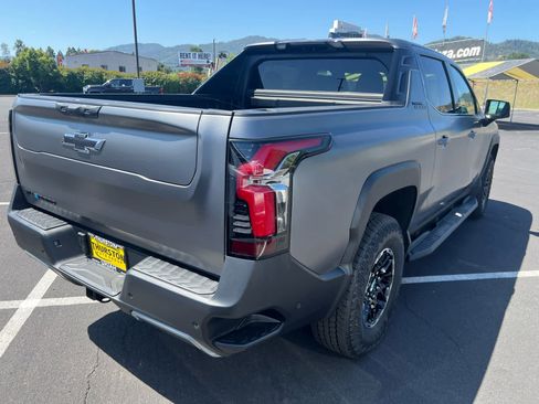 New 2026 Chevrolet Silverado EV Trail Boss w/ Premium Package AWD/4WD image 6