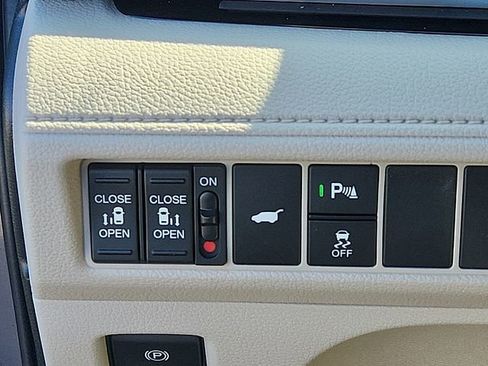 New 2026 Honda Odyssey Touring image 22
