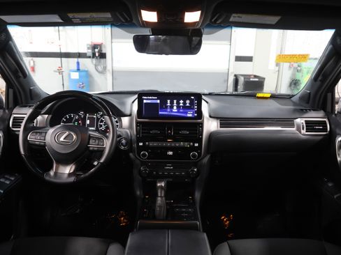 Certified 2023 Lexus GX 460 Premium image 17