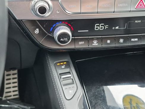 Used 2024 Kia Telluride SX Prestige AWD/4WD image 16