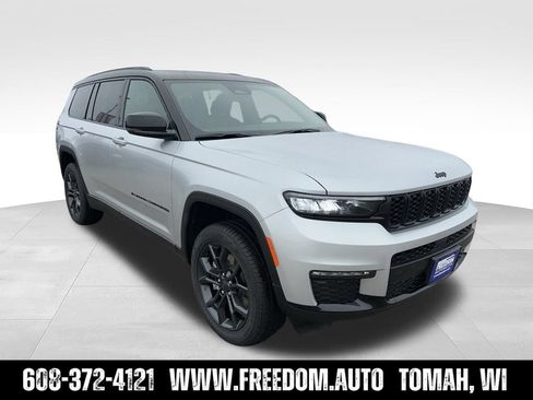 Used 2025 Jeep Grand Cherokee L Limited w/ Trailer Tow Package AWD/4WD image 13