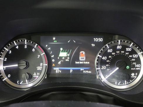 Used 2023 Toyota Highlander L AWD/4WD image 28