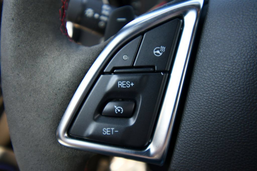 Used 2017 Chevrolet Camaro ZL1 RWD image 15
