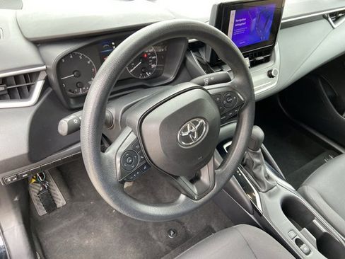 Used 2024 Toyota Corolla LE image 35