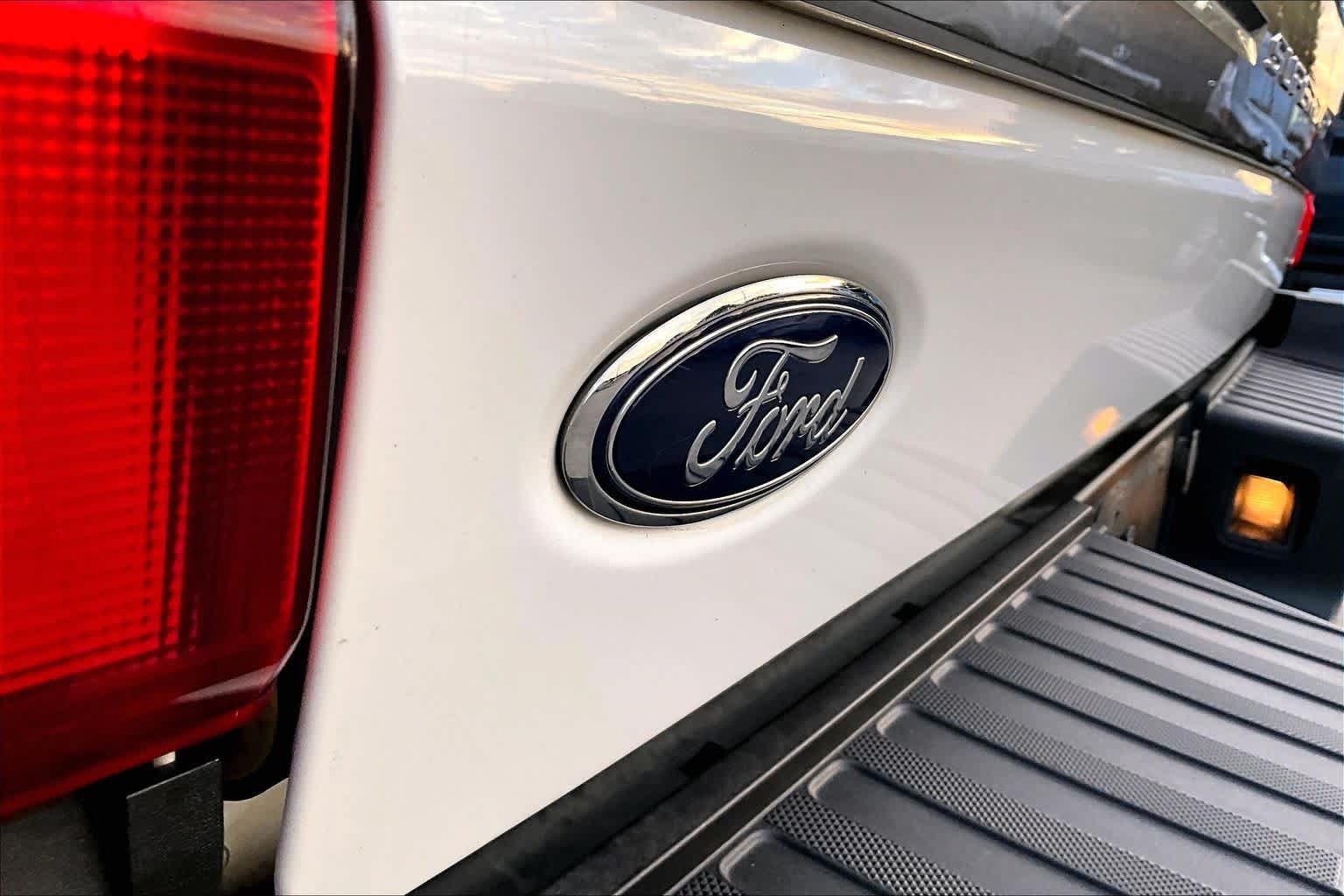 Used 2023 Ford F250 King Ranch w/ FX4 Off-Road Package AWD/4WD image 31