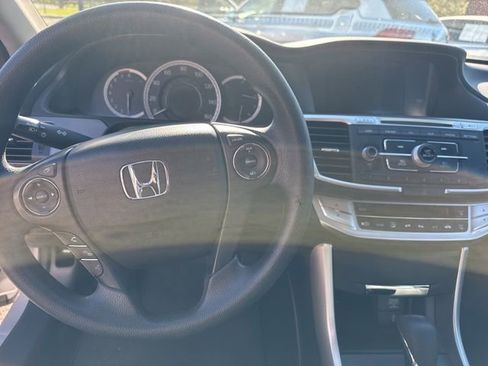 Used 2014 Honda Accord LX image 10