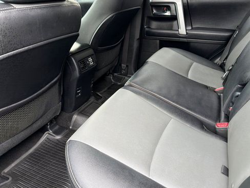 Used 2018 Toyota 4Runner SR5 Premium AWD/4WD image 11