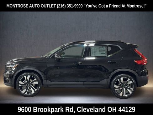 New 2026 Volvo XC40 B5 Plus w/ Protection Package Premier image 2