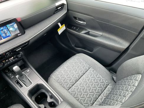 New 2026 Nissan Kicks SV w/ SV Premium Package image 17