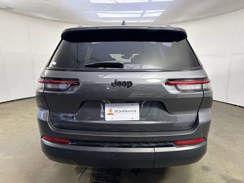 Used 2022 Jeep Grand Cherokee L Laredo AWD/4WD image 34