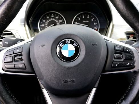 Used 2017 BMW X1 xDrive28i AWD/4WD image 12