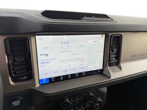 New 2025 Ford Bronco Outer Banks AWD/4WD image 12