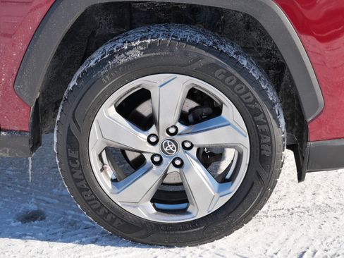 Used 2019 Toyota RAV4 Limited image 15